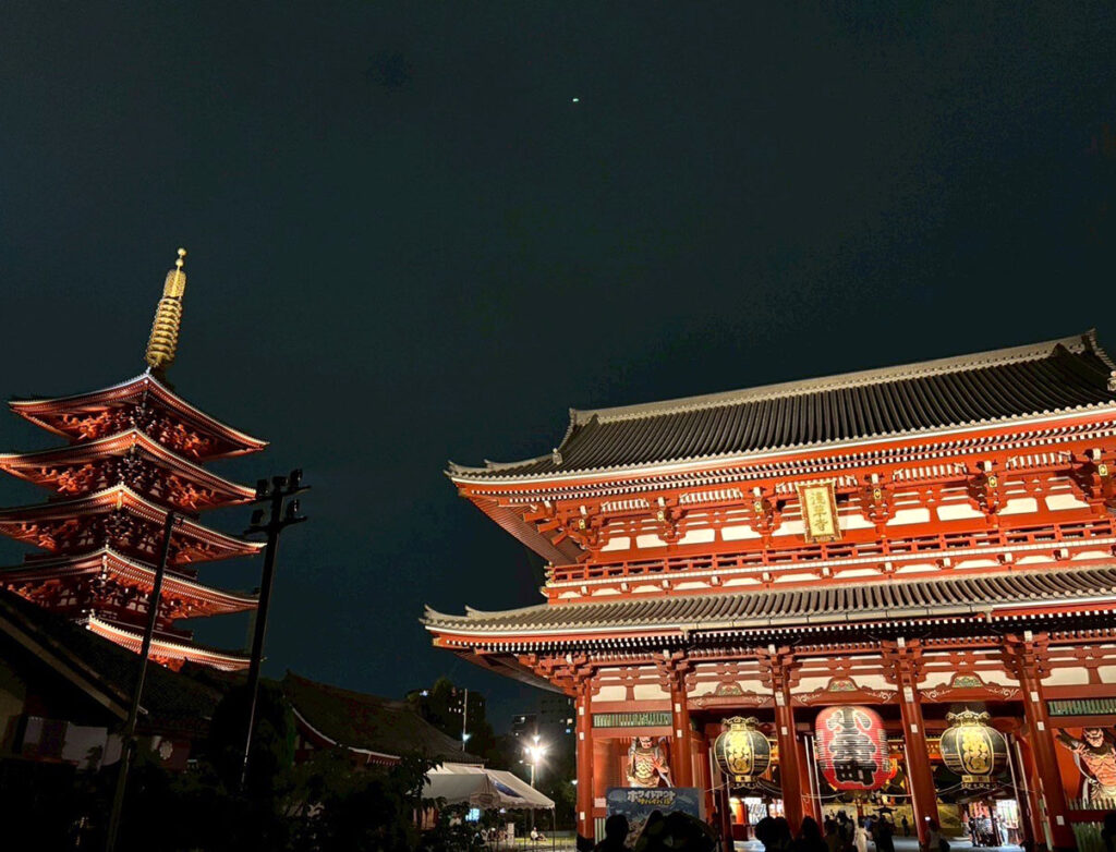 2025年、第27回東京ドールハウスミニチュアショウ会場 浅草の夜景